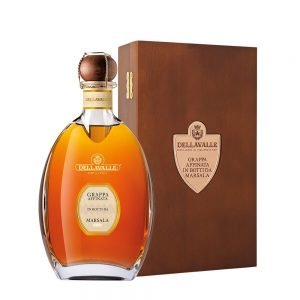 Grappa Affinata in Botti di Marsala (Cassetta in Legno) Dellavalle